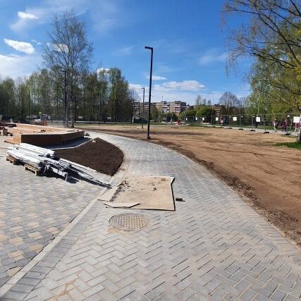 Aare-ja sillutiskivide paigaldus R-Grounds OÜ Aare-ja sillutiskivide paigaldus R-Grounds OÜ