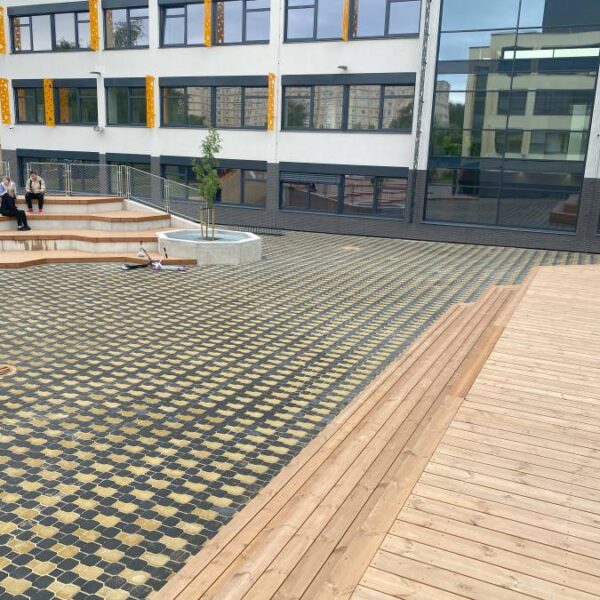 Aare-ja sillutiskivide paigaldus R-Grounds OÜ Aare-ja sillutiskivide paigaldus R-Grounds OÜ