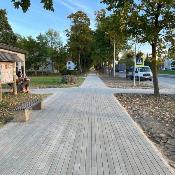 Aare-ja sillutiskivide paigaldus R-Grounds OÜ Aare-ja sillutiskivide paigaldus R-Grounds OÜ